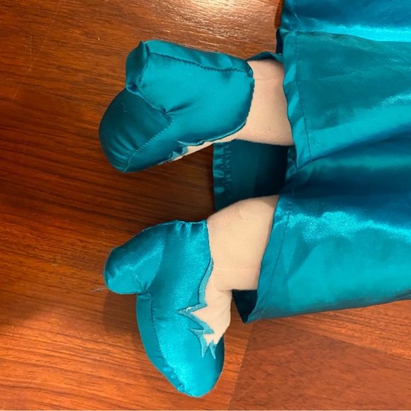 Disney Frozen Elsa 28" Plush Doll - Picture 4 of 7